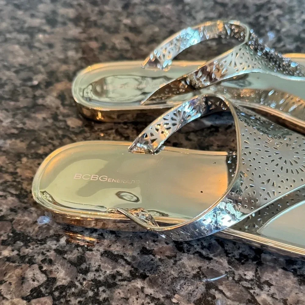 BCBGeneration Gold Cutout Sandals EUC 7 - Picture 3 of 10